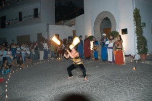 Street performers at the Luna Mora festival