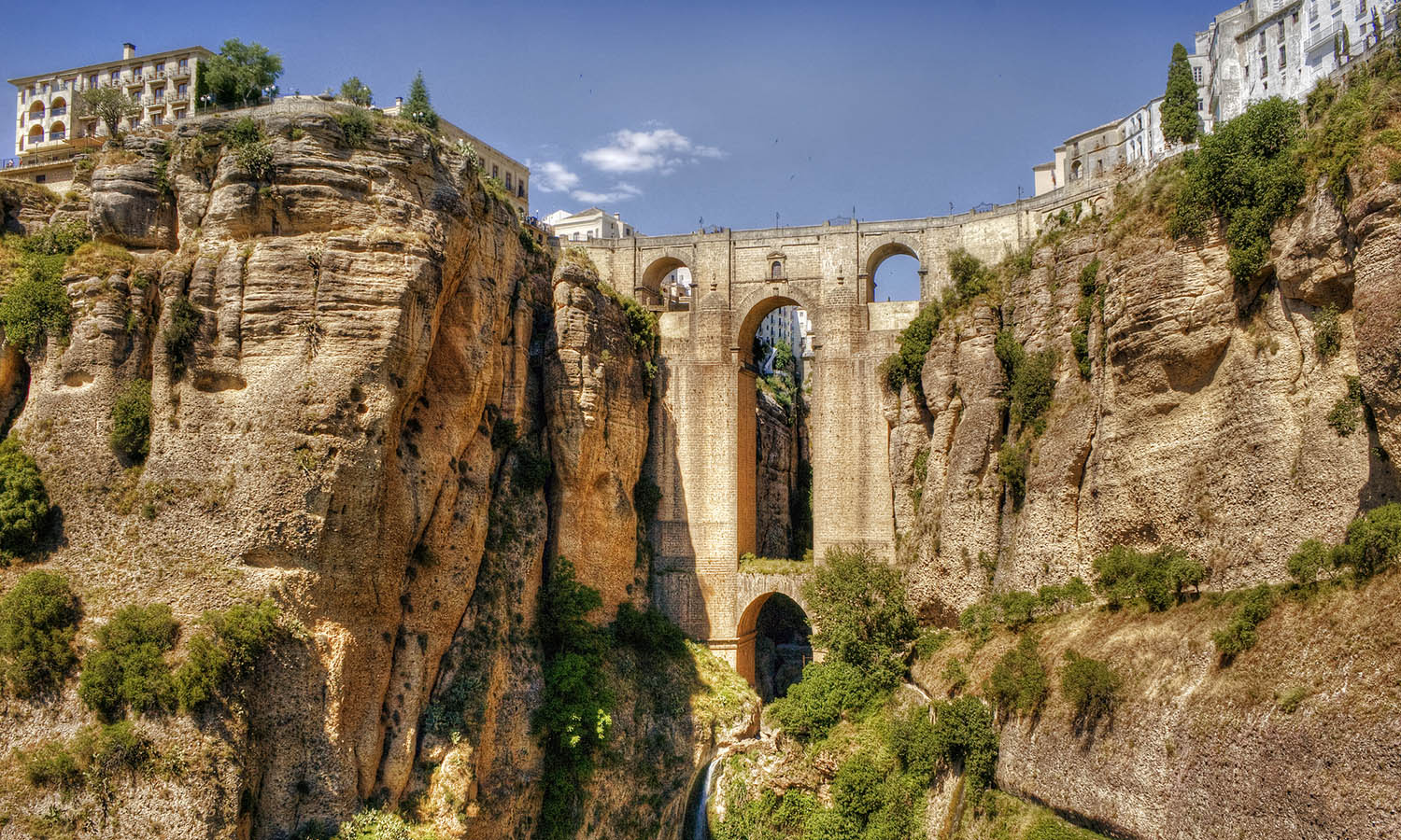 Ronda - Book a full day trip at the Golf & Leisure Desk